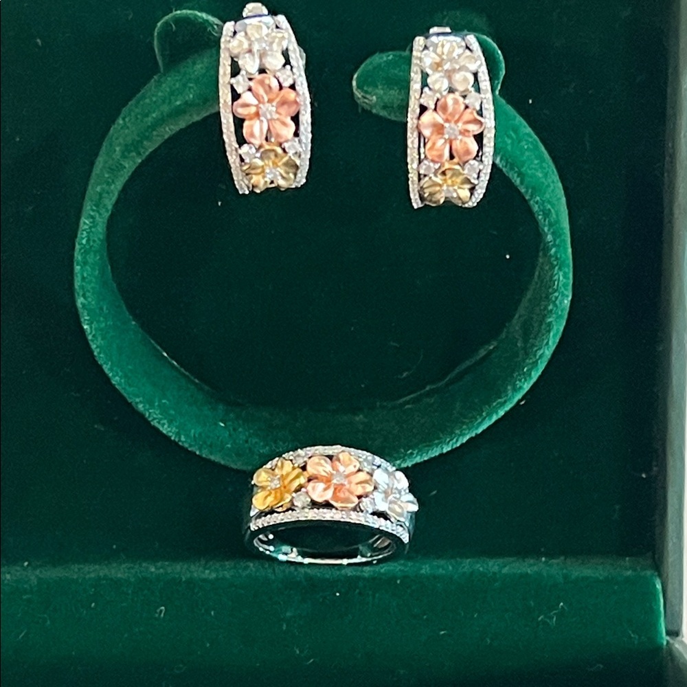 Sterling Tri-Color Suite with Diamond Accents